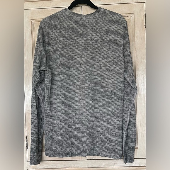Lululemon Metal Vent Breathe Long Sleeve Size L - Picture 2 of 4